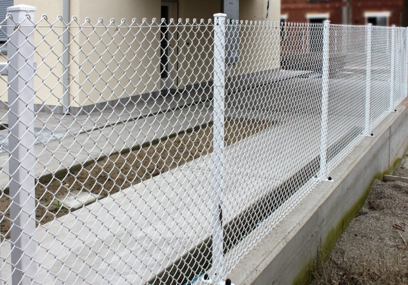 Reti romboidali a maglia sciolta – vendita ed installazione – recinzioni  FORMENTIN srl